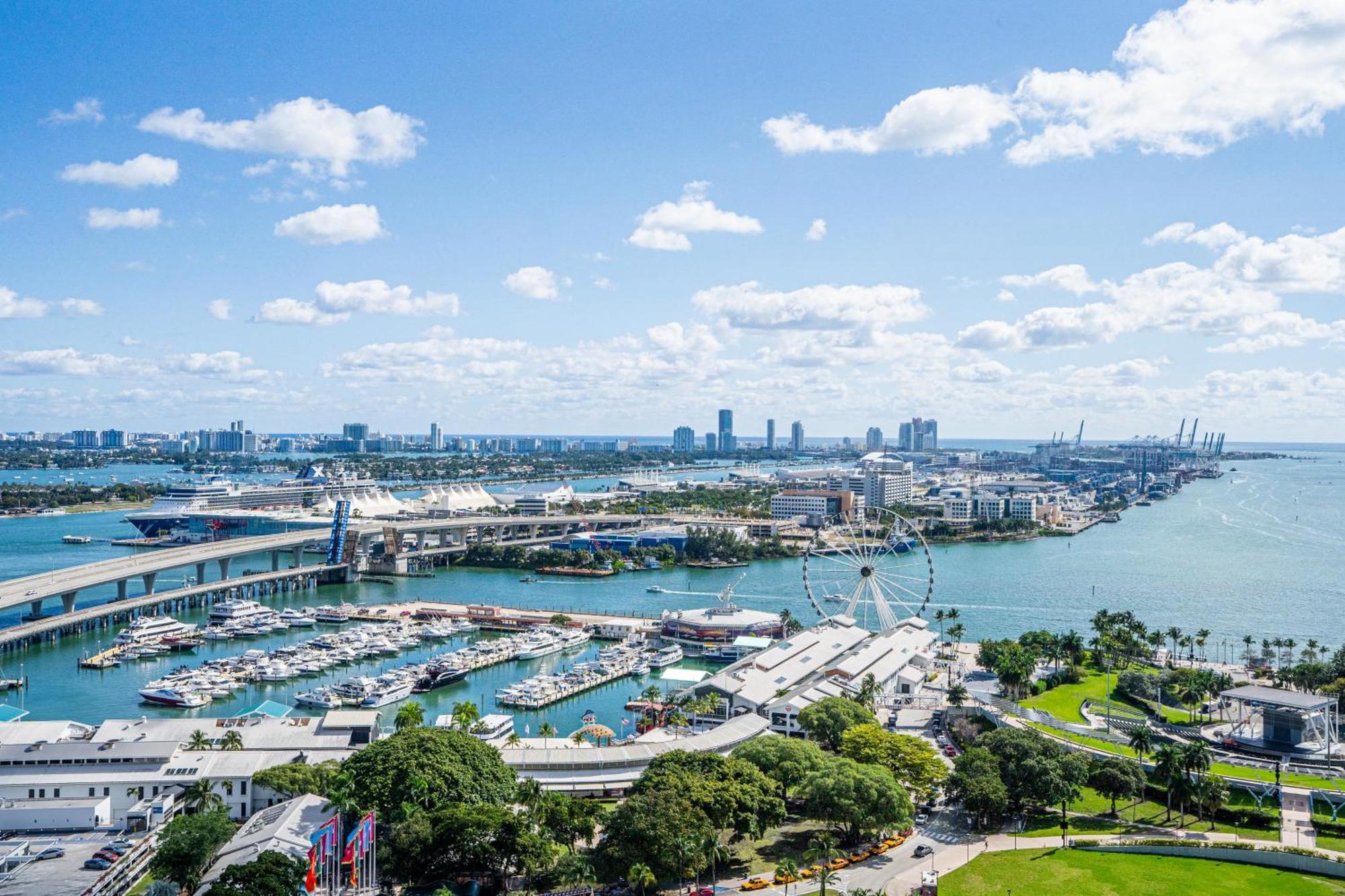 Devereaux Miami Luxury One-Bedroom And Studios エクステリア 写真