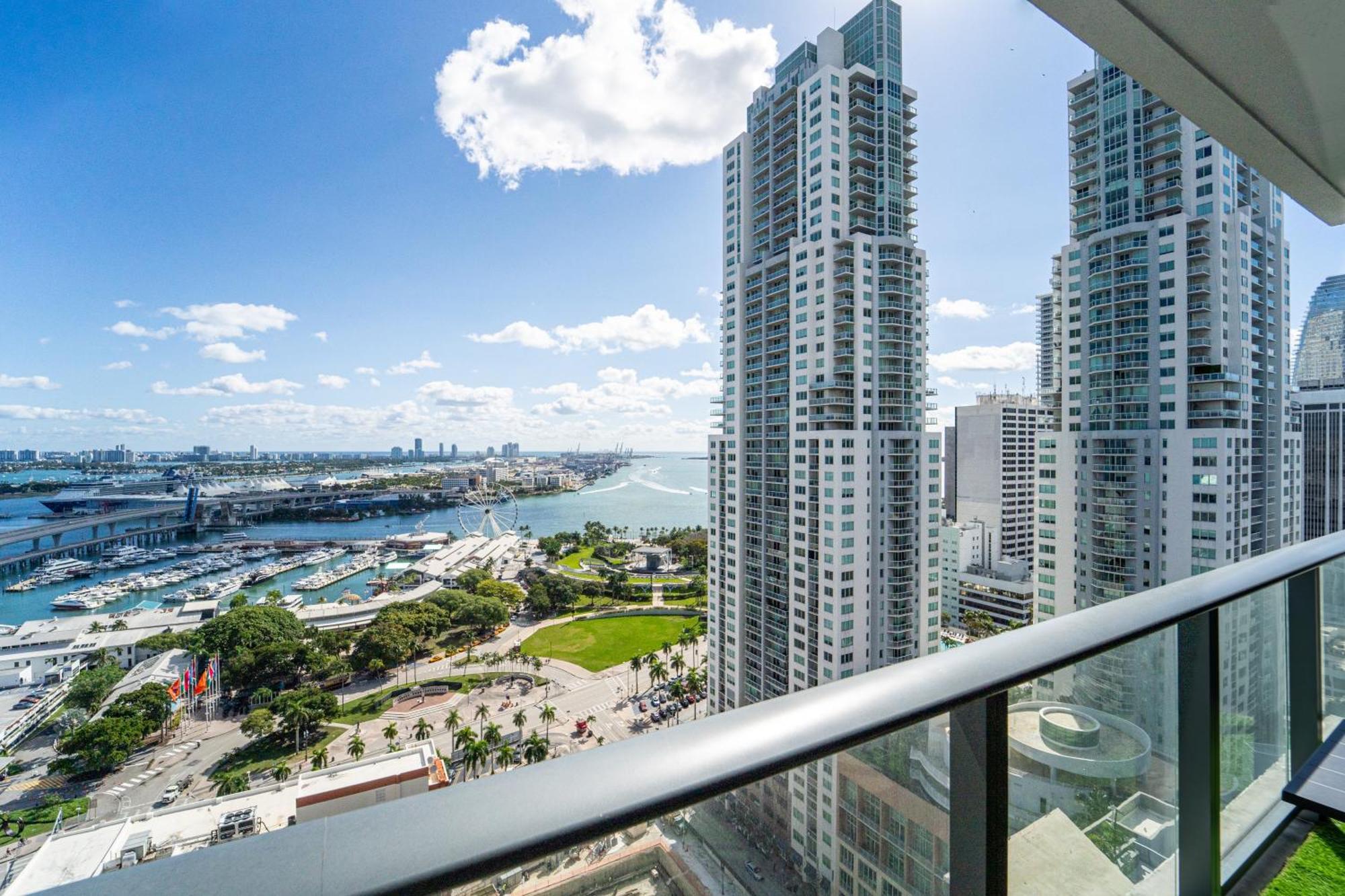 Devereaux Miami Luxury One-Bedroom And Studios エクステリア 写真