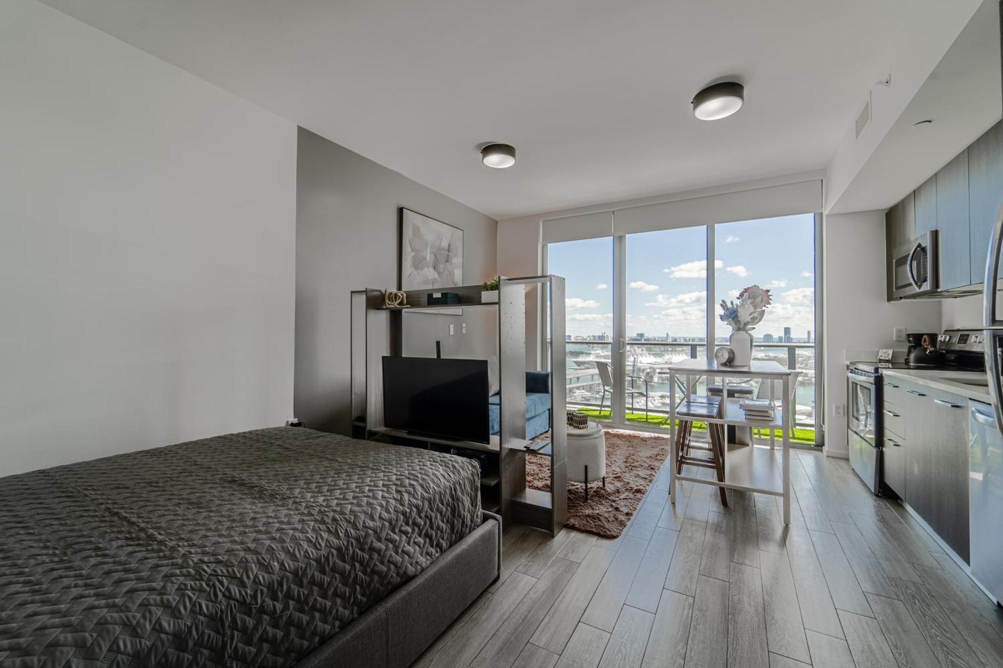 Devereaux Miami Luxury One-Bedroom And Studios エクステリア 写真