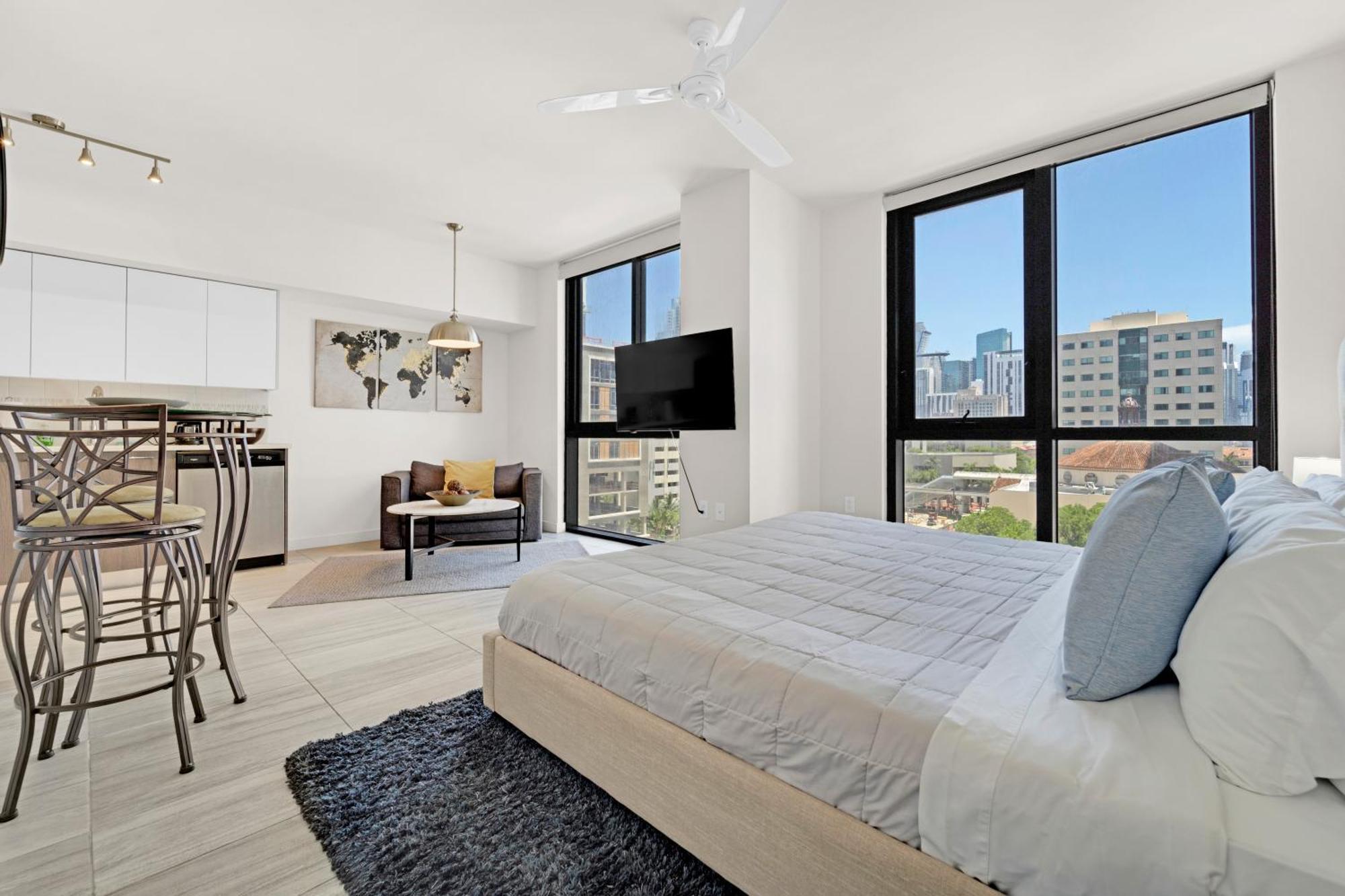 Devereaux Miami Luxury One-Bedroom And Studios エクステリア 写真