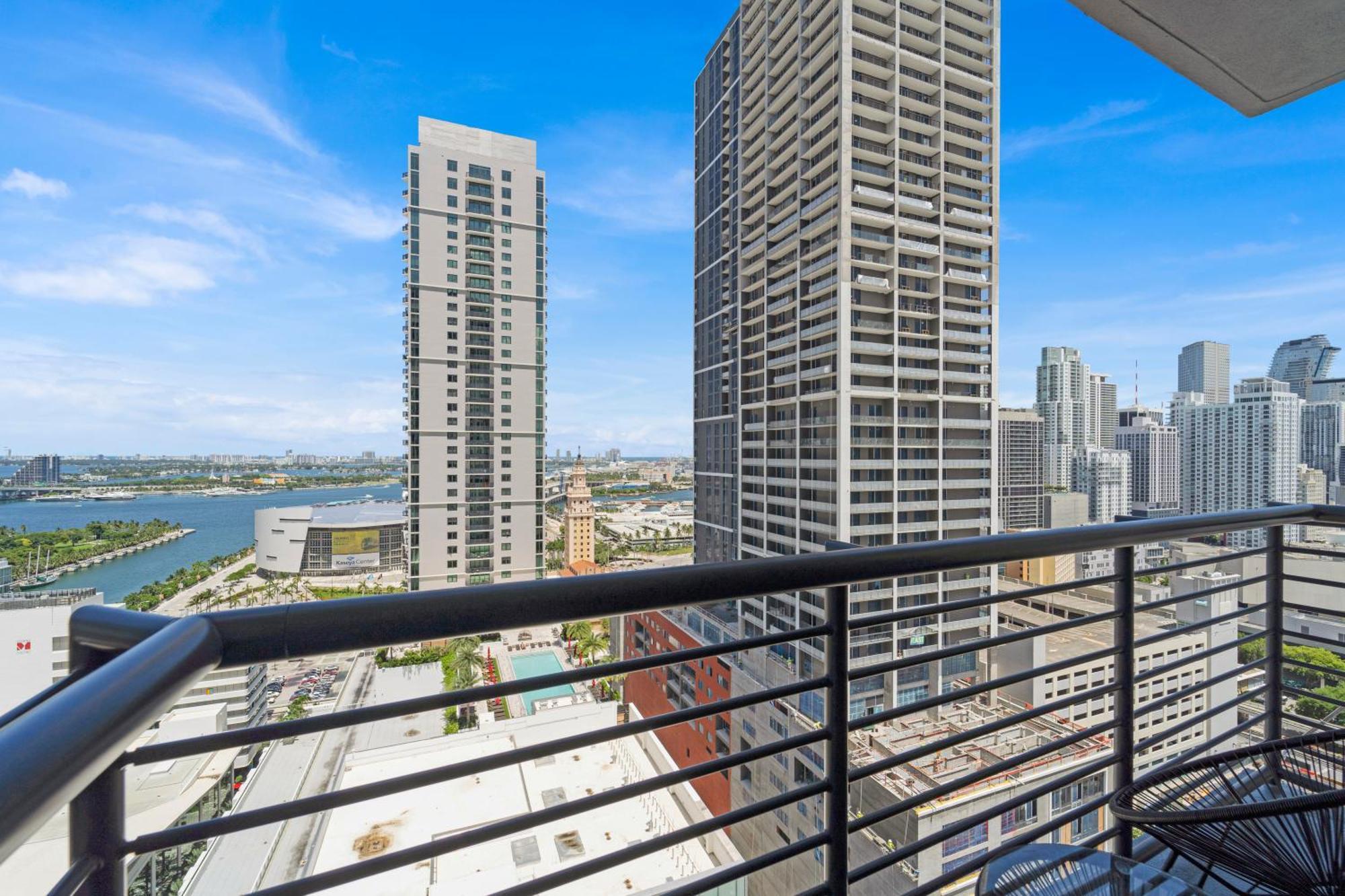 Devereaux Miami Luxury One-Bedroom And Studios エクステリア 写真